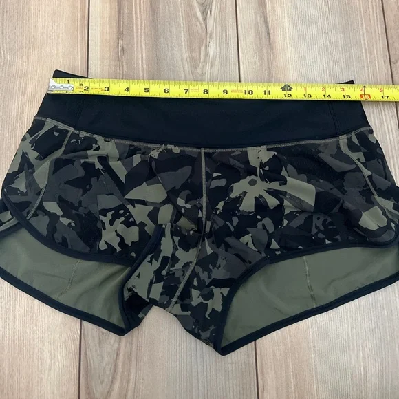 Lululemon Speed Short *H2O‎ - Picture 14 of 16